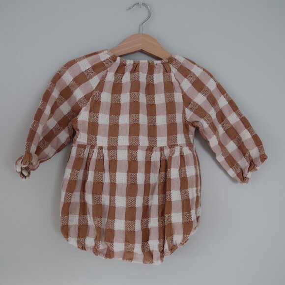 Rylee + Cru one piece, plaid long sleeve onesie, tan and white, 18-24M - Picture 3 of 4